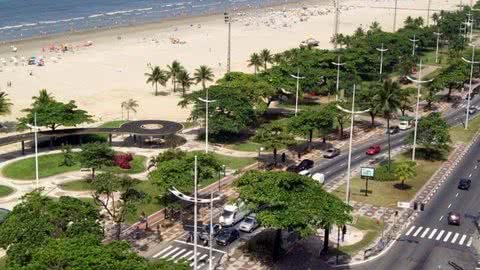 Duas pessoas ficam feridas em acidente na avenida da praia em Santos - Imagem: reprodução Twitter
