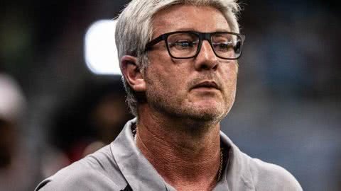 DEMITIDO? Odair Hellmann não é mais técnico do Santos - Imagem: reprodução Instagram