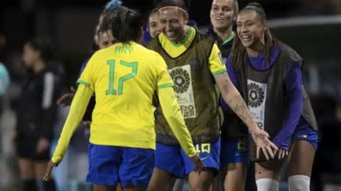 "Temos que jogar tudo. Será uma final e final não se joga, se vence", citou a jogadora Andressa Alves - Imagem: reprodução redes sociais