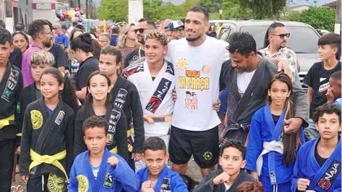 As aulas são ministradas nos períodos da manhã e tarde, no Instituto em Guarujá - Imagem: Instagram