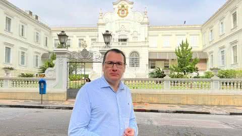 O deputado estadual Rafa Zimbaldi solicitou que o presidente do Hospital Beneficência Portuguesa de Campinas fosse esclarecer denúncias. - Imagem: reprodução I Divulgação