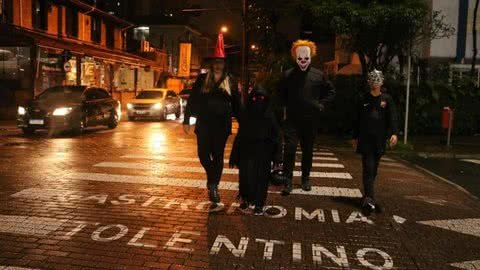 Rua Gastronômica de Santos ganhará noite temática de Halloween nesta terça-feira - Imagem: reprodução Prefeitura de Santos