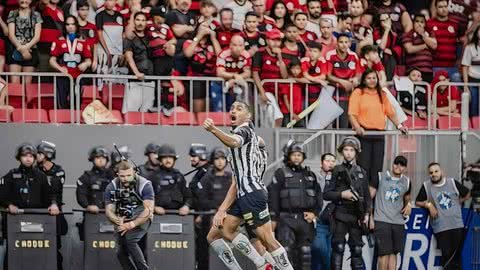 Nos dois últimos jogos, o Peixe tem vencido a luta contra o rebaixamento - Imagem: Instagram