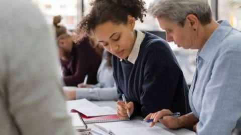 Cubatão abre matrículas para EJA; veja como participar - Imagem: reprodução Prefeitura de Cubatão