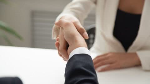 Baixada Santista oferece mais de 100 vagas de emprego; confira - Imagem: reprodução Freepik