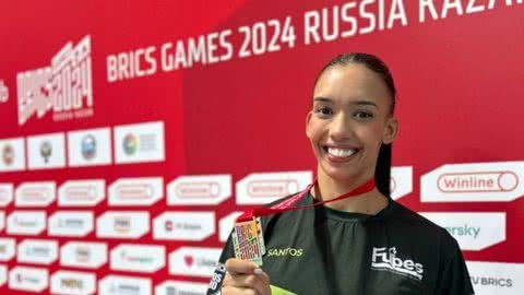 Carateca de Santos é ouro em competição na Rússia - Imagem: Reprodução/Prefeitura de Santos