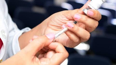 As unidades de saúde de Praia Grande e São Vicente começaram a aplicar a vacina no dia 29 de maio - Imagem: Prefeitura de Santos