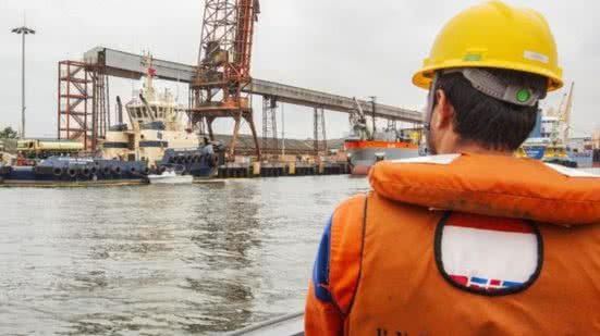 Porto de Santos oferece 600 vagas para estivadores em novo processo seletivo - Imagem: Divulgação/ Câmara dos Deputados