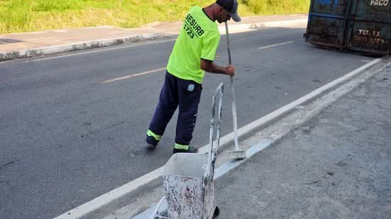 Praia Grande realiza mutirão de limpeza no Bairro Samambaia; quase 100 toneladas de lixo são retirados - Imagem: Divulgação/ Prefeitura de Praia Grande