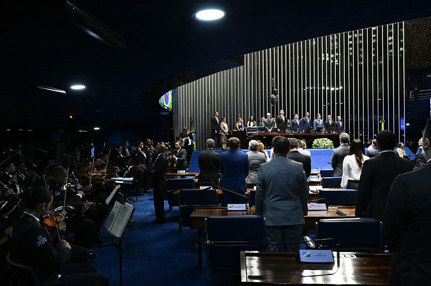 Congresso faz sessão solene para celebrar os 100 anos do Grupo Globo — Senado Notícias