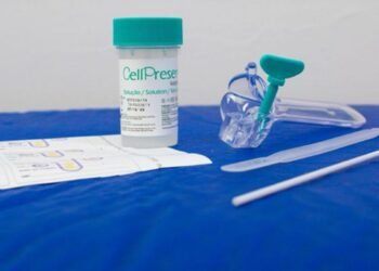 Saiba como é o novo teste do SUS para detectar câncer do colo do útero