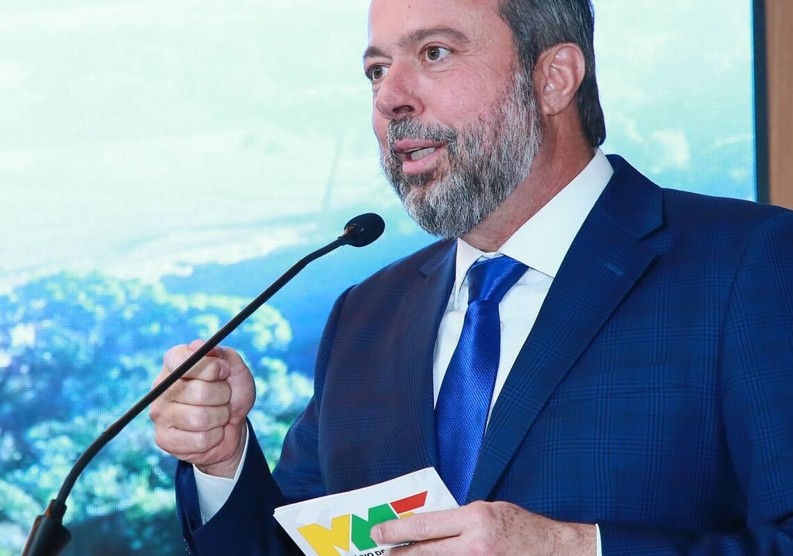 Governo estuda parceria com Bolívia para nova hidrelétrica binacional