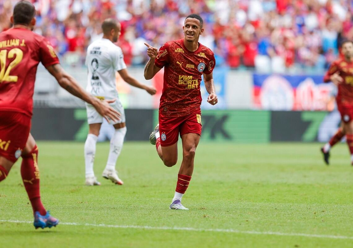 Bahia derrota Santos e ganha força na luta por vaga na Libertadores