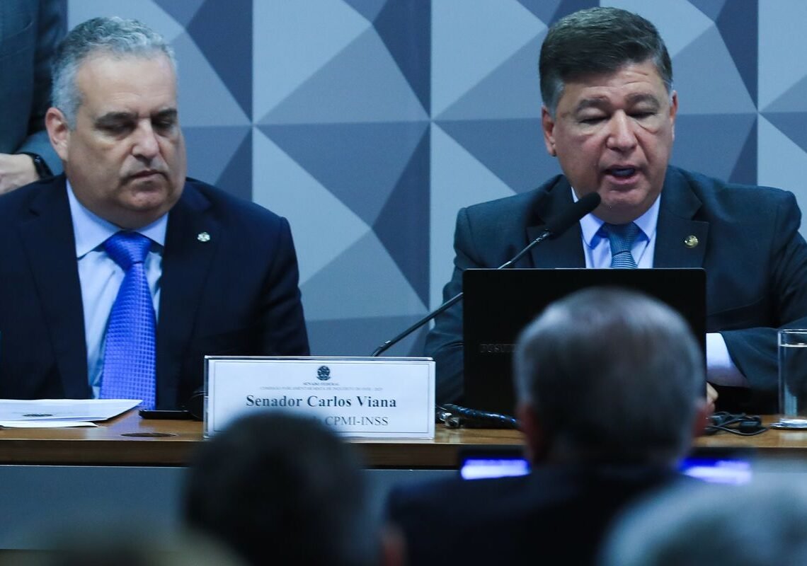 Oposição elege presidente e relator da CPMI do INSS