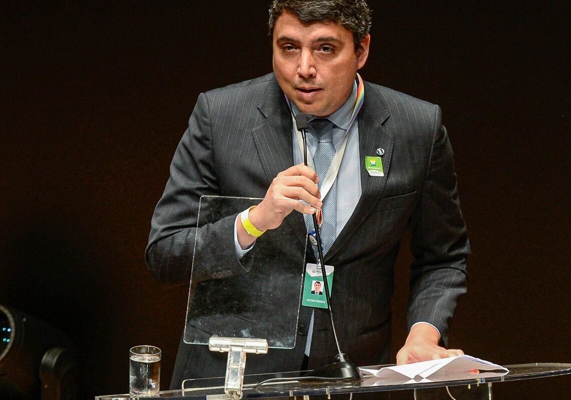 Presidente do Conselho de Administração da Petrobras deixa o cargo