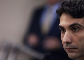 Taxa de juros deve ficar alta por período prolongado, diz Galípolo