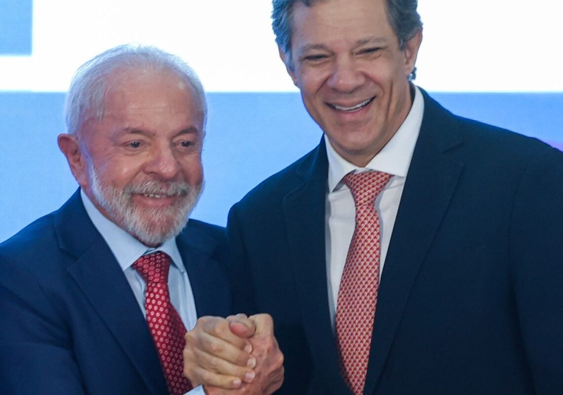 Lula envia à Câmara projeto para regulação econômica de big techs
