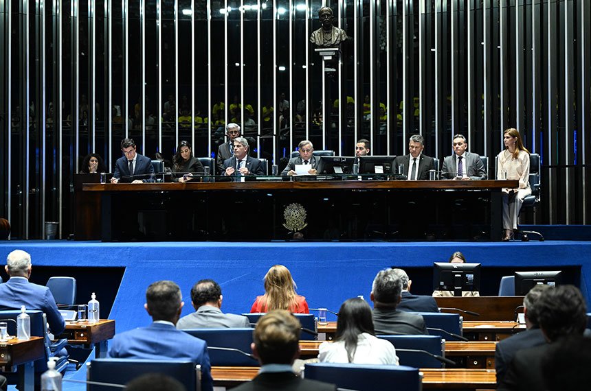 Sessão destaca importância social do Sistema S — Senado Notícias