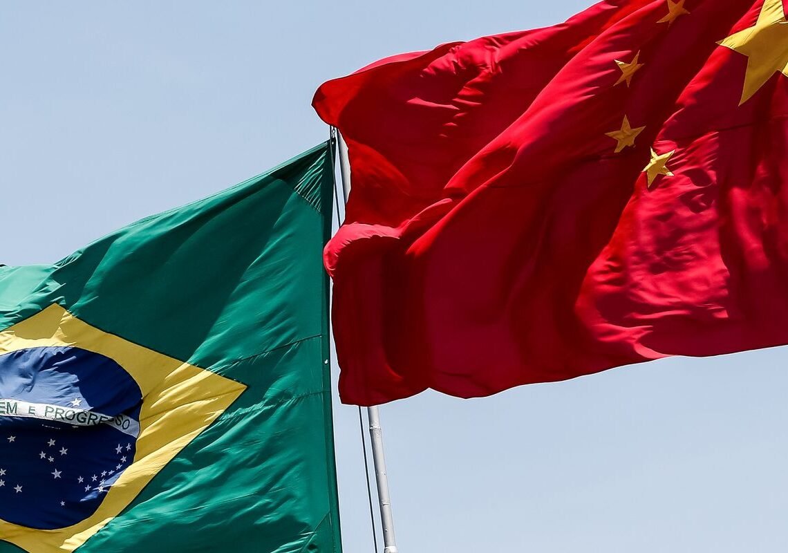 Emprego no comércio Brasil-China cresce mais que nas demais parcerias