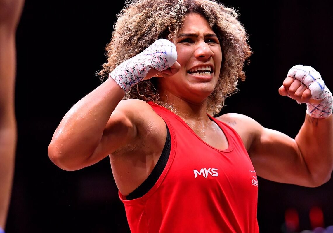 Rebeca Lima é campeã mundial de boxe em Liverpool