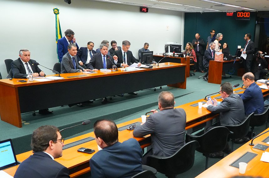 CMO aprova compensações para perdas de arrecadação com reforma tributária — Senado Notícias