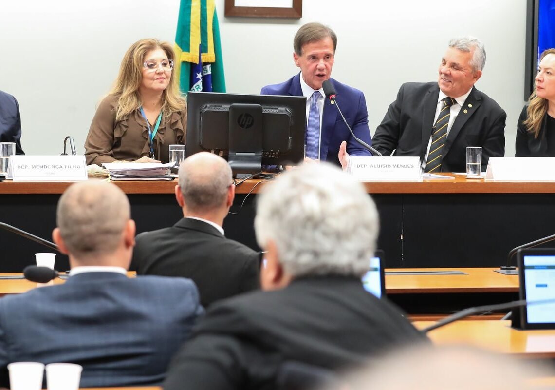 Câmara instala comissão que vai analisar a PEC da Segurança Pública