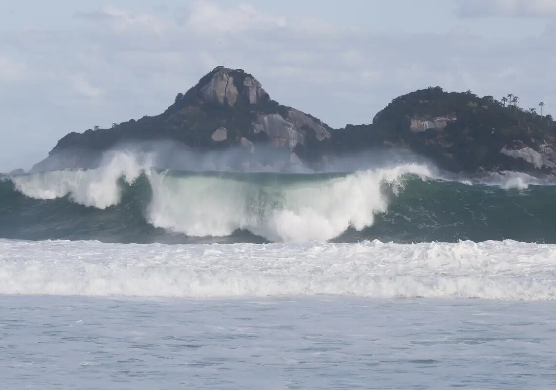 Jovens de 9 países participam de curso de pesquisas oceânicas no Rio