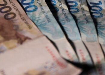 Brasileiros sacam R$ 310,36 milhões em valores a receber em julho