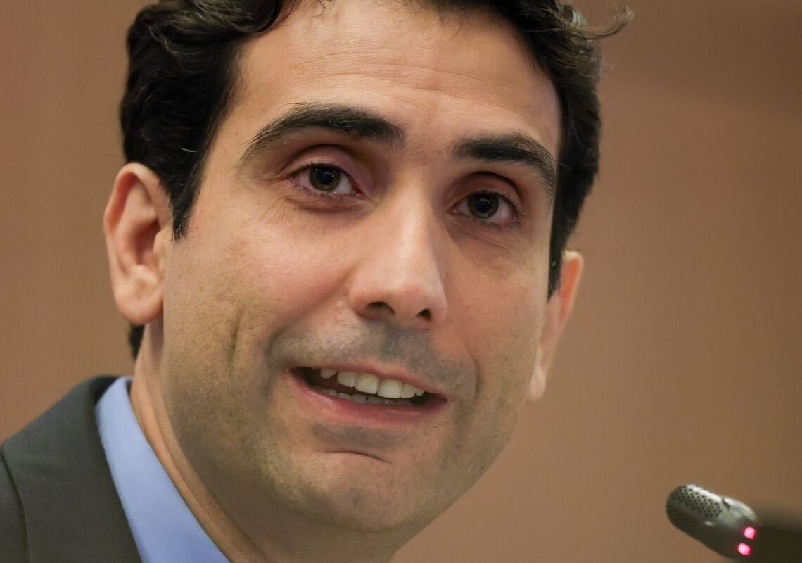 Galípolo diz que mercado de trabalho é o mais exuberante em 3 décadas