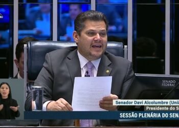 Davi comemora Zap Delas, iniciativa de combate à violência política de gênero — Senado Notícias