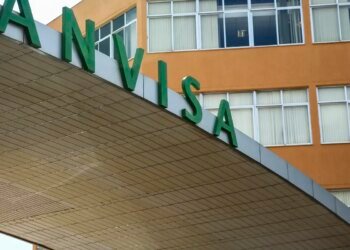 Anvisa suspende ampolas de glicose e importação de radiofármacos