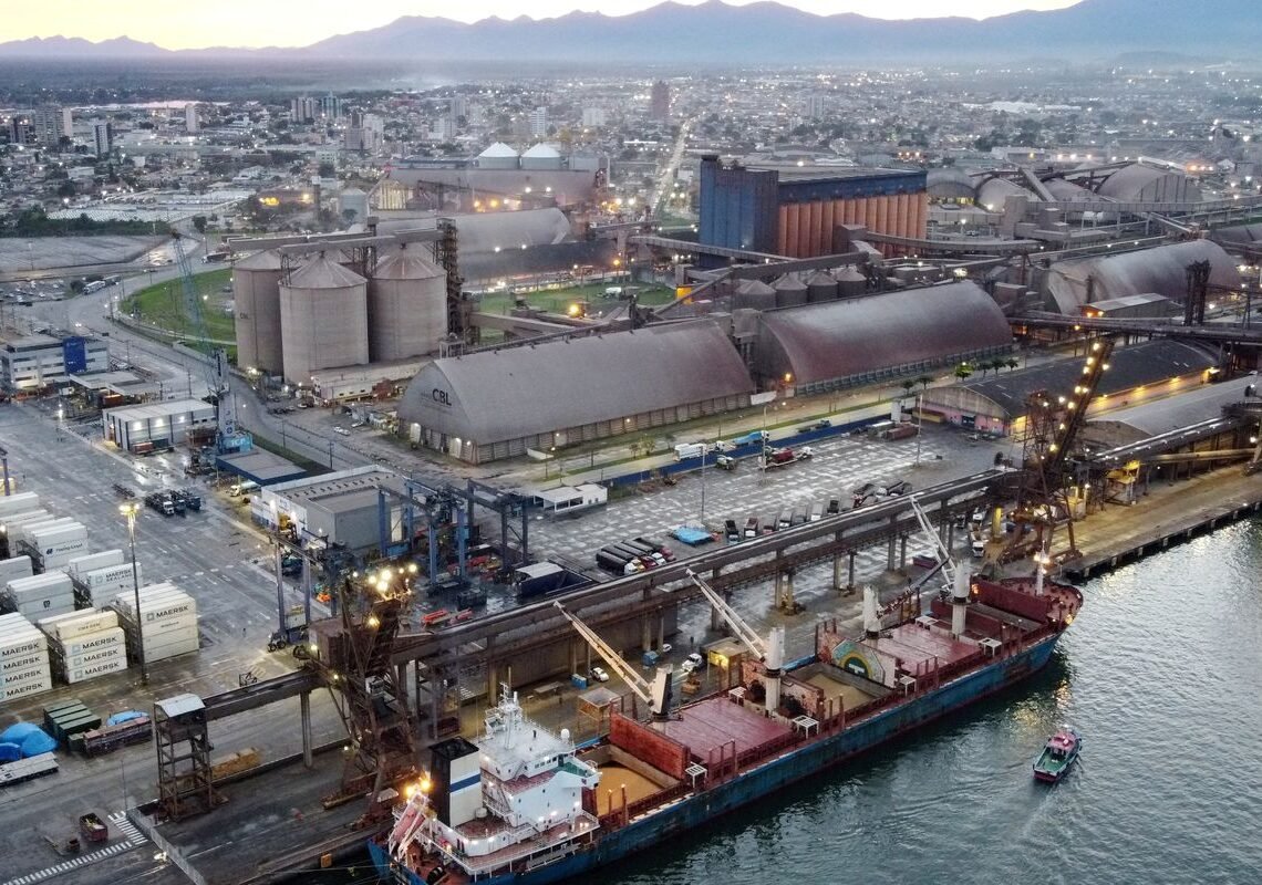 Porto de Paranaguá é concedido ao Consórcio Canal Galheta Dragagem