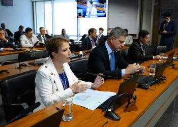 CRE vota projeto que facilita registro de terras em fronteiras — Senado Notícias