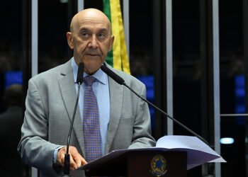 Confúcio Moura destaca zoneamento socioeconômico-ecológico de Rondônia — Senado Notícias