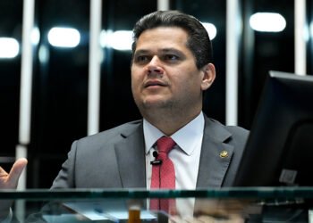 Davi aplaude Ibama por liberar pesquisa de petróleo na Margem Equatorial — Senado Notícias