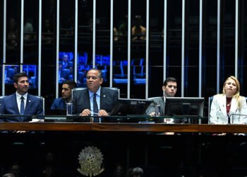 Senado homenageia os 35 anos da Universidade Estadual do Tocantins — Senado Notícias