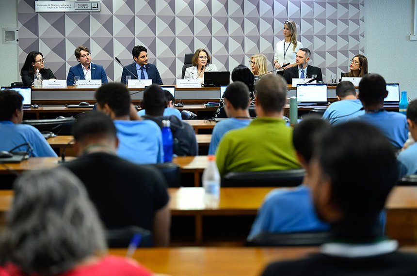 Debatedores discutem inclusão social e próteses para pessoas com deficiência — Senado Notícias