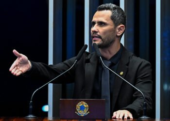 Cleitinho pede perdão a Bolsonaro e diz que entrevista foi tirada de contexto — Senado Notícias