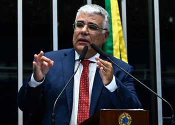 Girão cita PT e critica ‘rombo de R$ 20 bilhões nos Correios’ — Senado Notícias