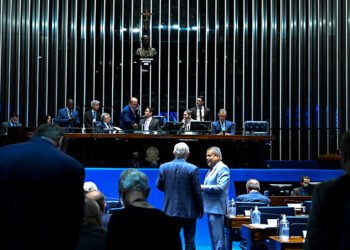 Senado ratifica acordo de assistência jurídica mútua entre Brasil e Emirados Árabes Unidos — Senado Notícias