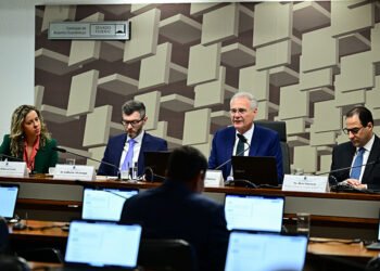 Debatedores afirmam que isenção do IR será positiva para a economia — Senado Notícias