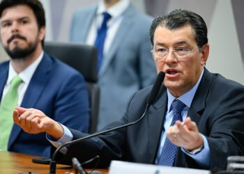 Comissão vota MP do setor elétrico nesta quinta — Senado Notícias