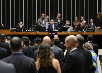Congresso aprova validade permanente para isenção do Imposto de Renda — Senado Notícias
