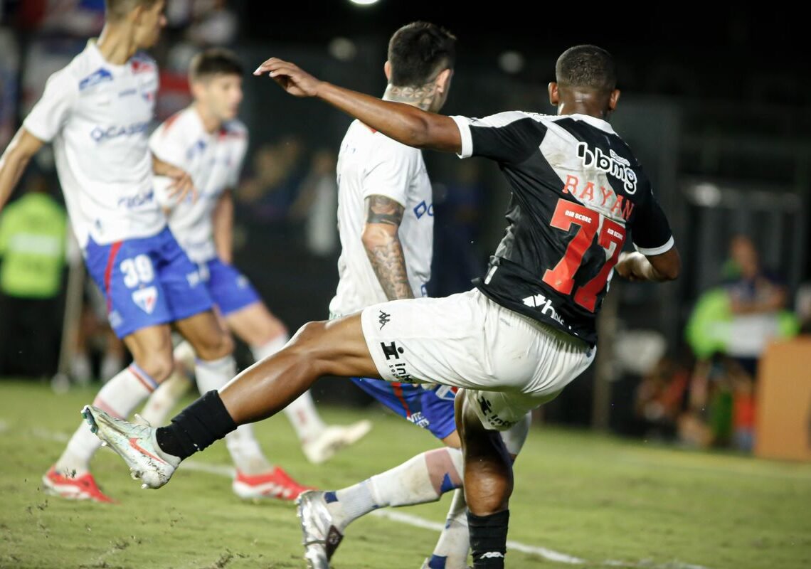 Rádio Nacional transmite as emoções de Fortaleza e Vasco