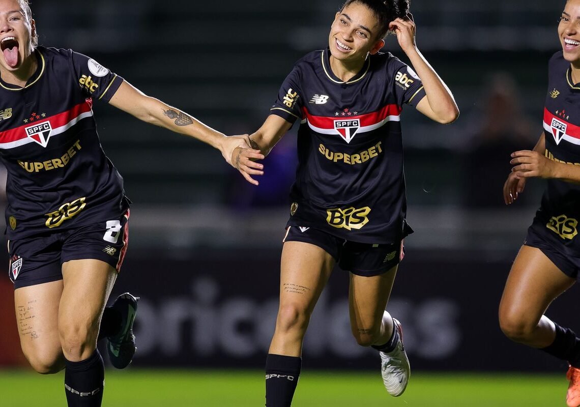 São Paulo vence Olimpia para avançar na Libertadores Feminina