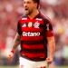 Flamengo vence no Maracanã e empata em número de pontos com Palmeiras