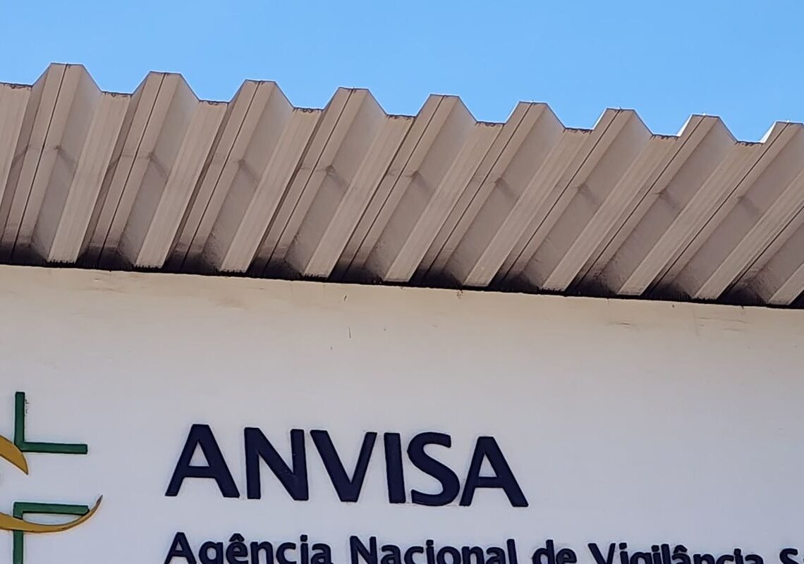 Anvisa suspende venda de cosméticos capilares e produtos com ozônio
