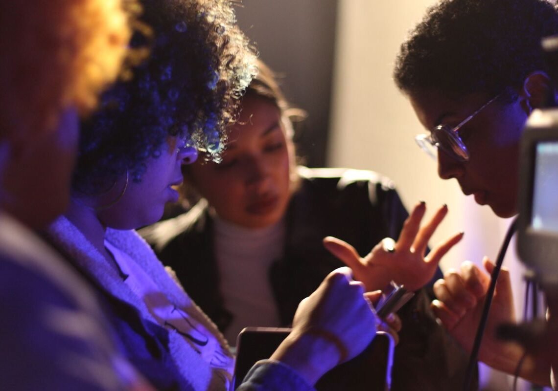 Projeto Meninas Negras na Ciência, da Fiocruz, tem inscrições abertas