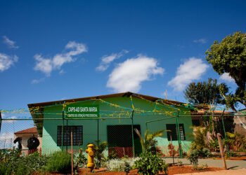 Poder público deve dar assistência integral a adolescente dependente de droga — Senado Notícias