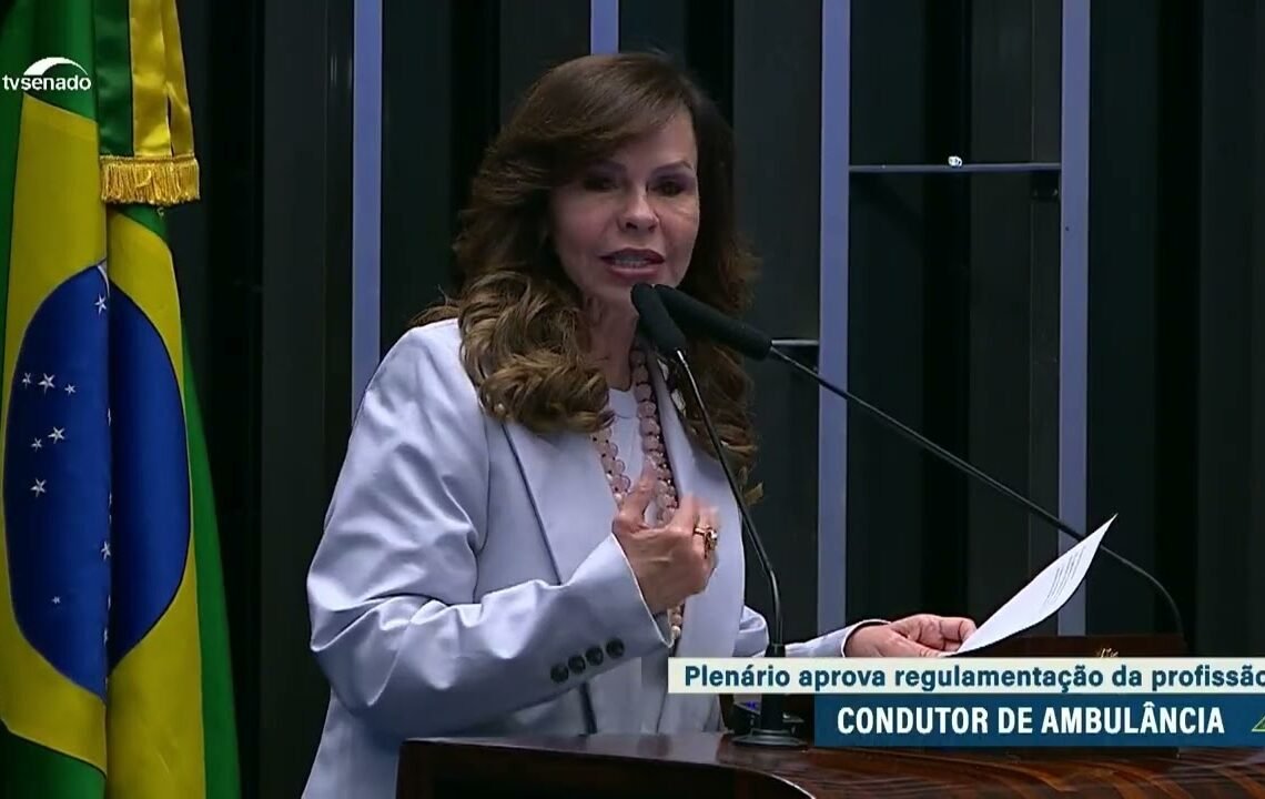 Plenário aprova regulamentação da profissão de condutor de ambulância — Senado Notícias